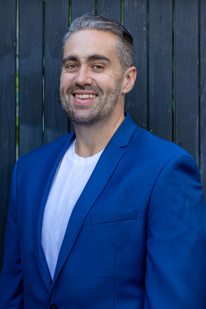 Damian Stone, Principal of Y Research